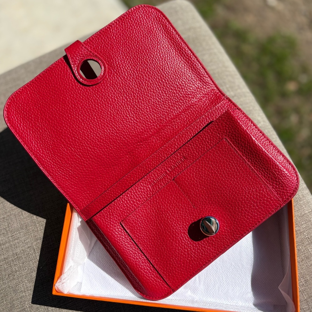 Buttery Soft Inspired Leather Wallet - Picture 3 of 10